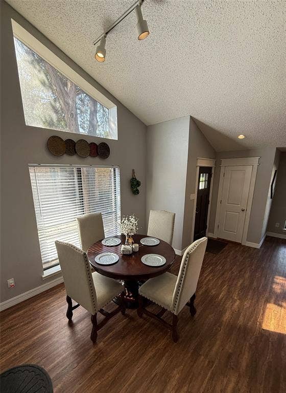 1803 W Jamestown Drive, Ennis, TX 75119 1803 W Jamestown Drive, Ennis, TX 75119