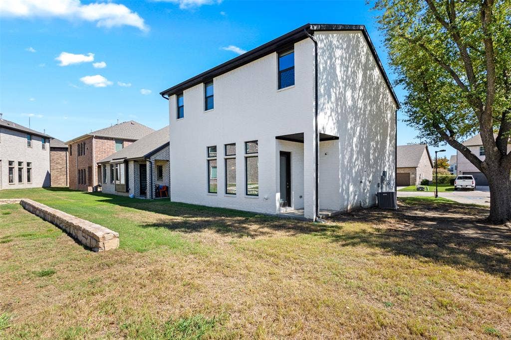 219 Harper Street, Irving, TX 75063