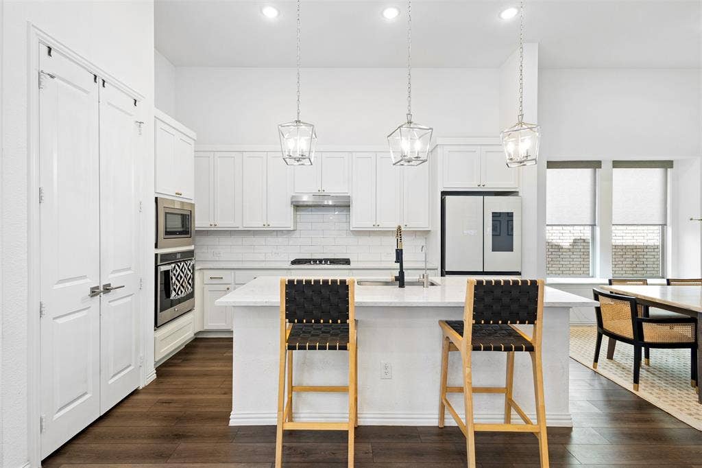 219 Harper Street, Irving, TX 75063