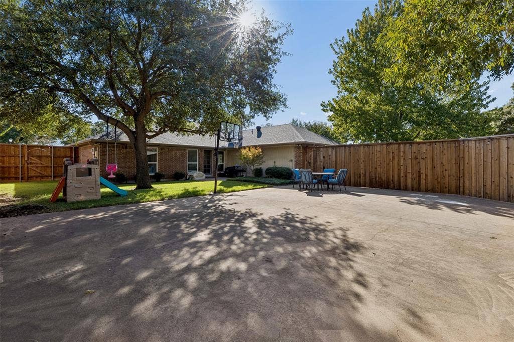 4525 New Orleans Drive, Plano, TX 75093