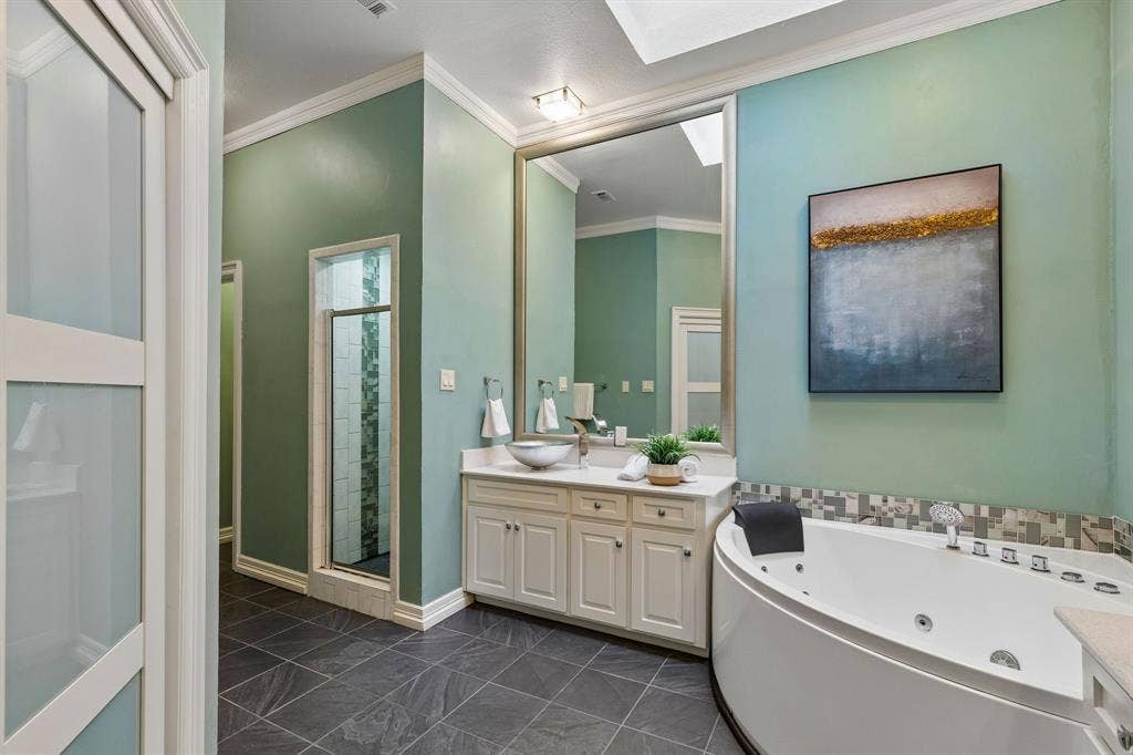 9006 Windy Crest Drive, Dallas, TX 75243