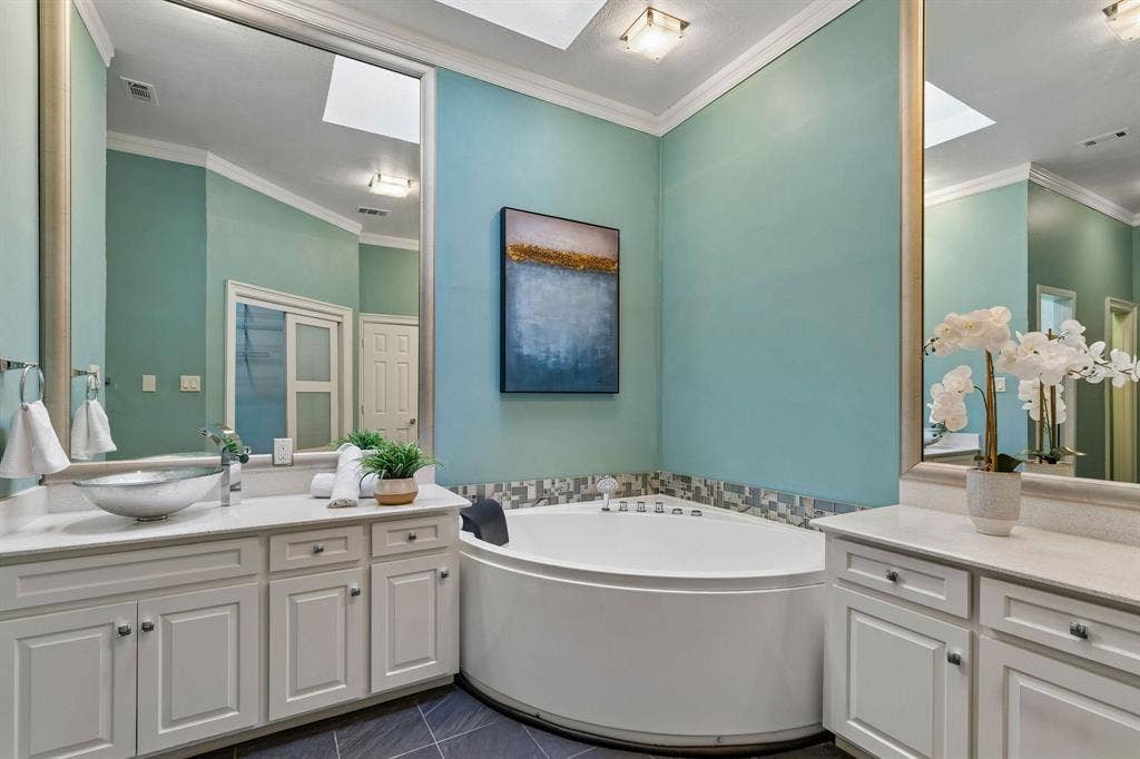 9006 Windy Crest Drive, Dallas, TX 75243