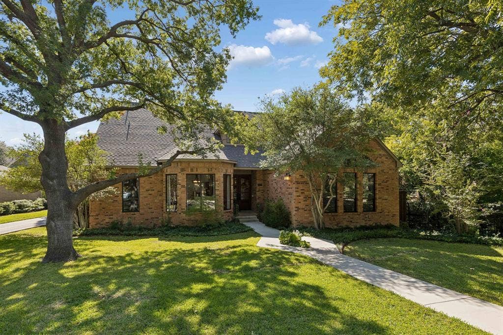 9006 Windy Crest Drive, Dallas, TX 75243