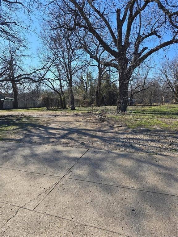 Property photo for 2115 S Denley Drive, Dallas, TX