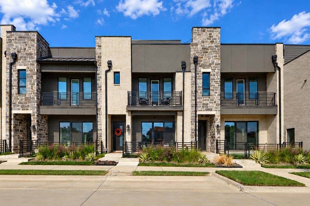 1272 Daybreak Drive, Allen, TX 75013 1272 Daybreak Drive, Allen, TX 75013