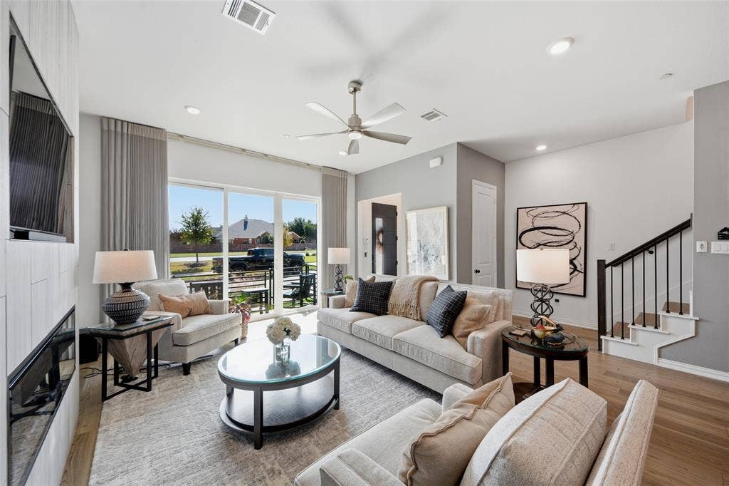 1272 Daybreak Drive, Allen, TX 75013 1272 Daybreak Drive, Allen, TX 75013