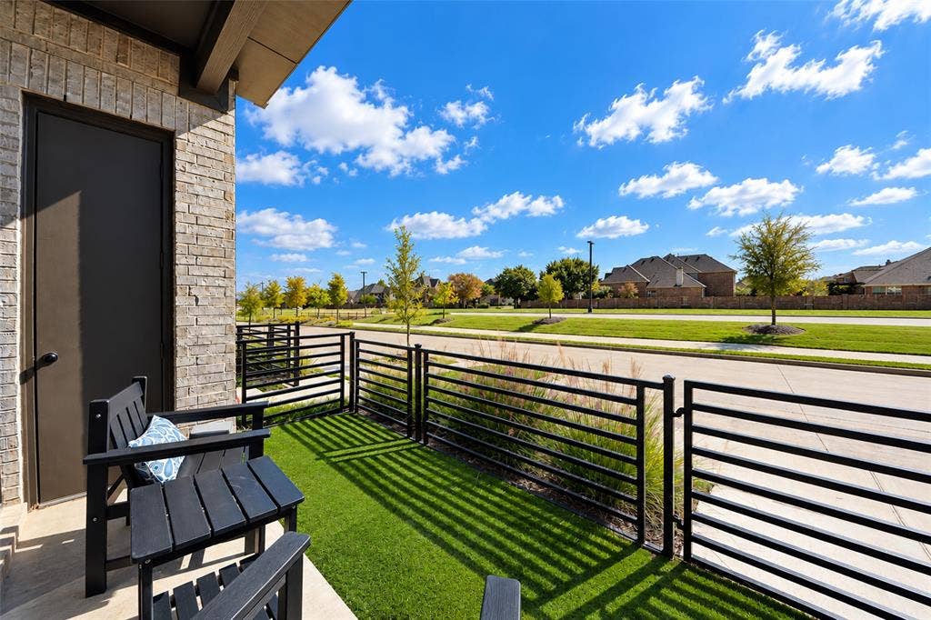 1272 Daybreak Drive, Allen, TX 75013 1272 Daybreak Drive, Allen, TX 75013