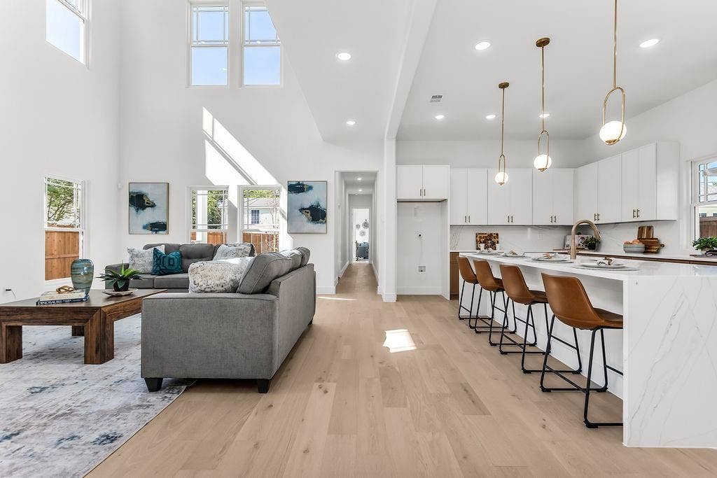 4631 Junius Street, Dallas, TX 75246 4631 Junius Street, Dallas, TX 75246