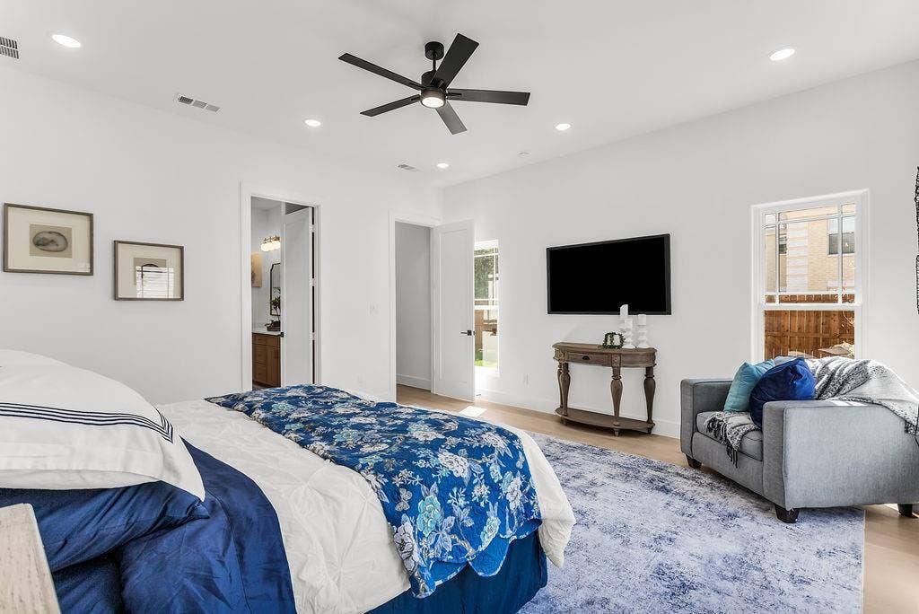 4631 Junius Street, Dallas, TX 75246 4631 Junius Street, Dallas, TX 75246