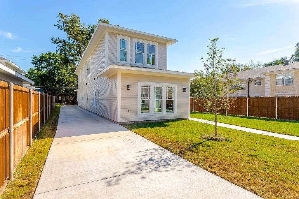 4631 Junius Street, Dallas, TX 75246 4631 Junius Street, Dallas, TX 75246