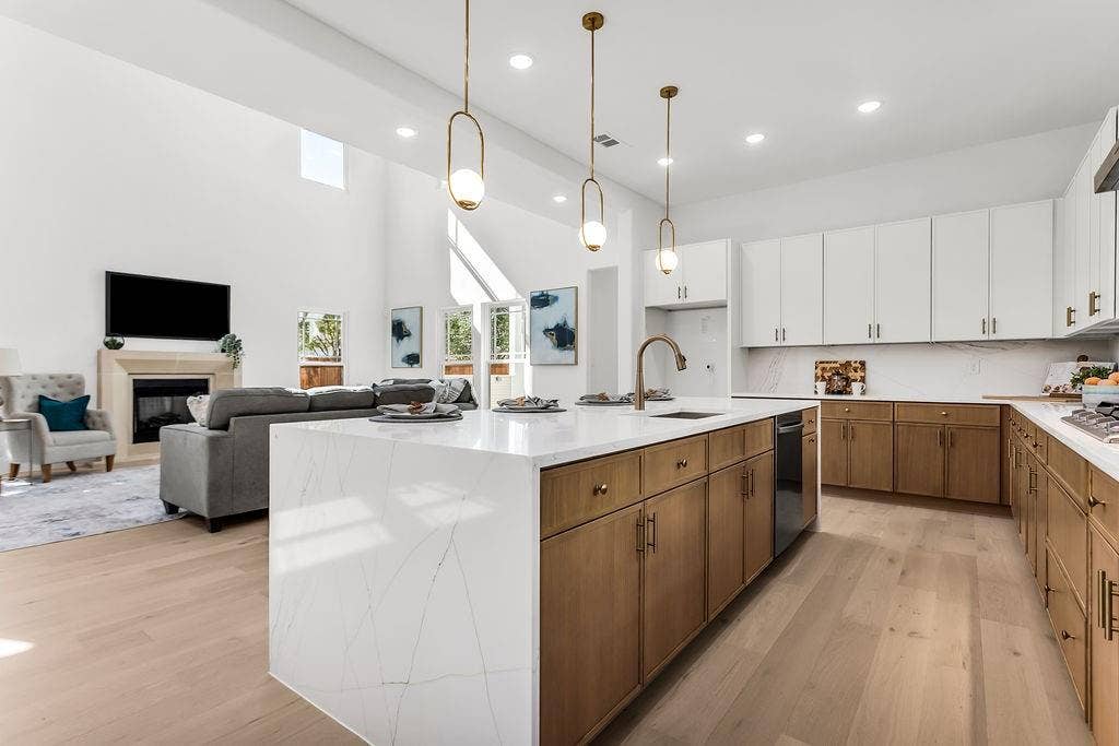 4631 Junius Street, Dallas, TX 75246 4631 Junius Street, Dallas, TX 75246