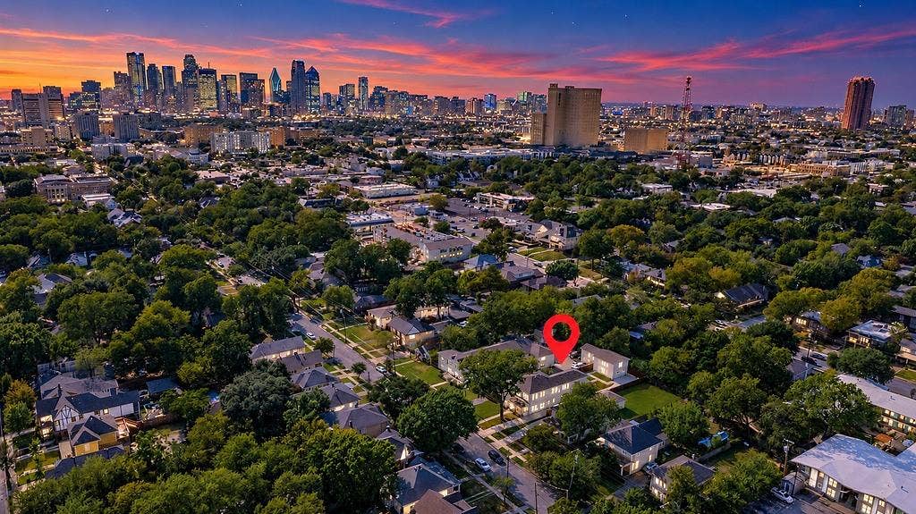 4631 Junius Street, Dallas, TX 75246 Aerial at dusk: 4631 Junius St sits just minutes from Downtown Dallas, Baylor Medical Center, Deep Ellum & White Rock Lake inside the Historic Conservation District