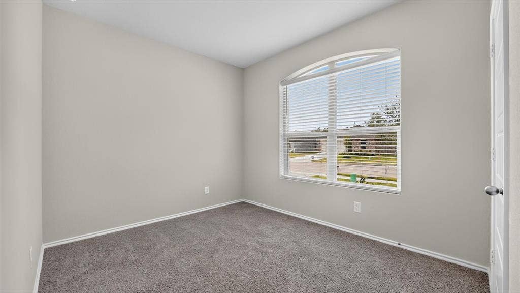 1504 SHELDON Drive, DeSoto, TX 75115