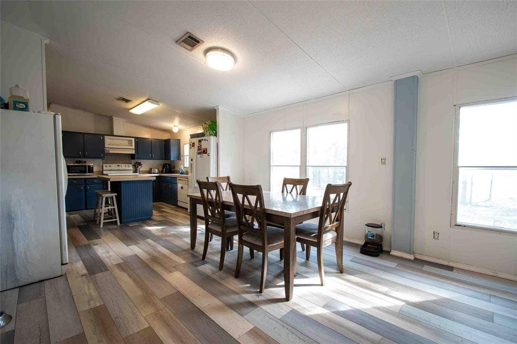 14160 Clark Lane, Wills Point, TX 75169 14160 Clark Lane, Wills Point, TX 75169