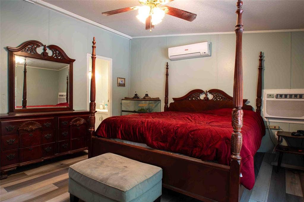 14160 Clark Lane, Wills Point, TX 75169 14160 Clark Lane, Wills Point, TX 75169