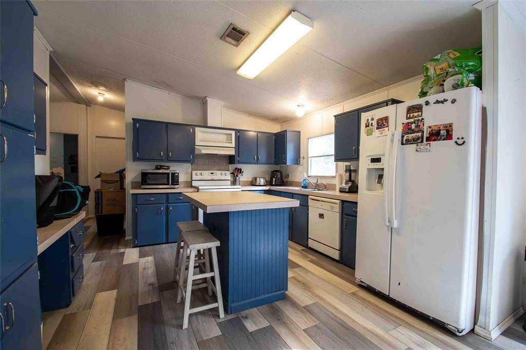 14160 Clark Lane, Wills Point, TX 75169 14160 Clark Lane, Wills Point, TX 75169