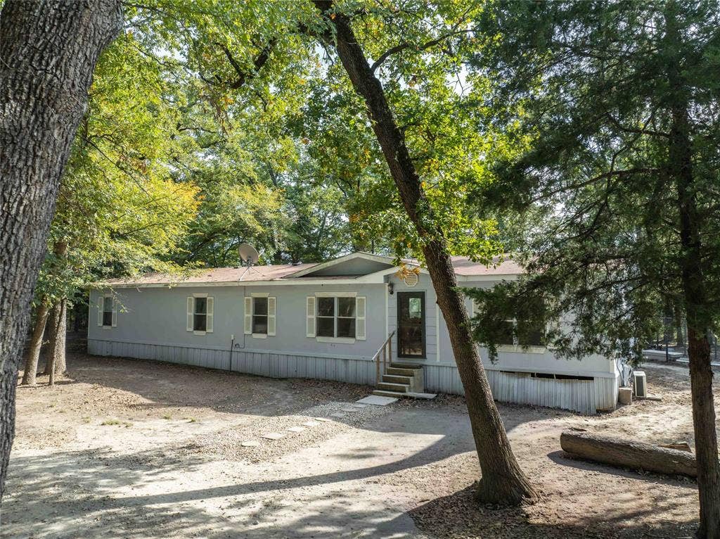 14160 Clark Lane, Wills Point, TX 75169 14160 Clark Lane, Wills Point, TX 75169