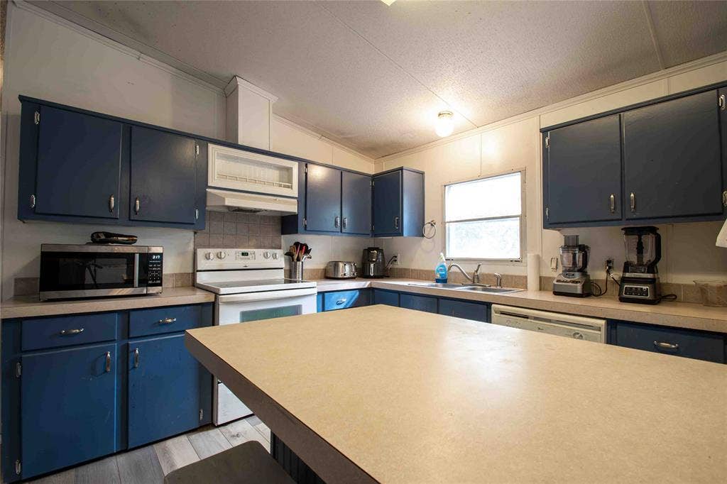 14160 Clark Lane, Wills Point, TX 75169 14160 Clark Lane, Wills Point, TX 75169