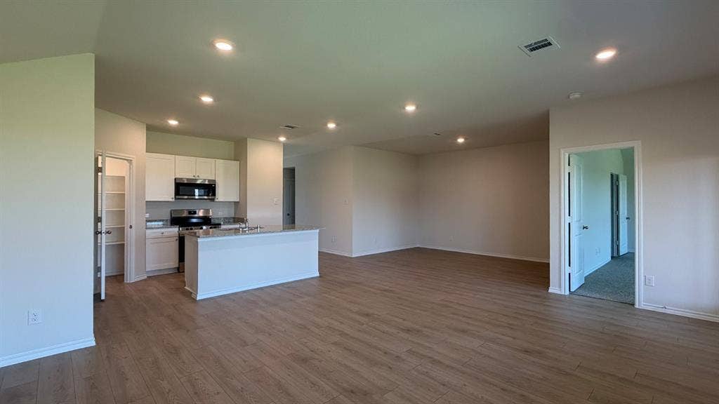 2012 Reveille Way, Terrell, TX 75160