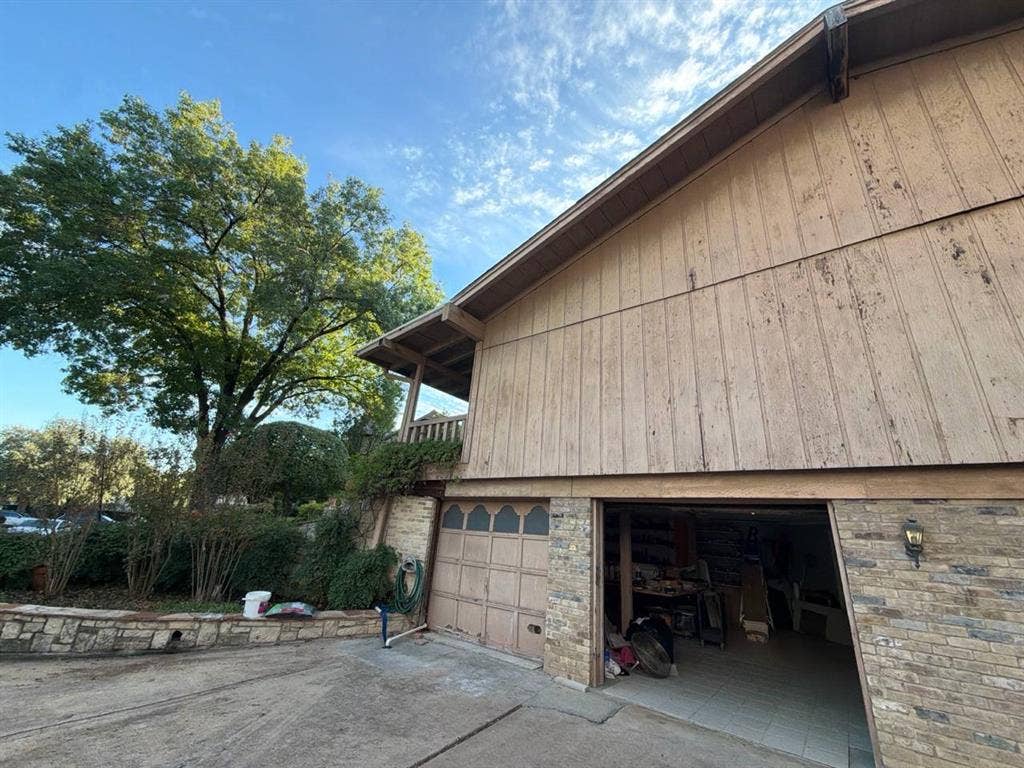 301 San Mateo Court, Irving, TX 75062