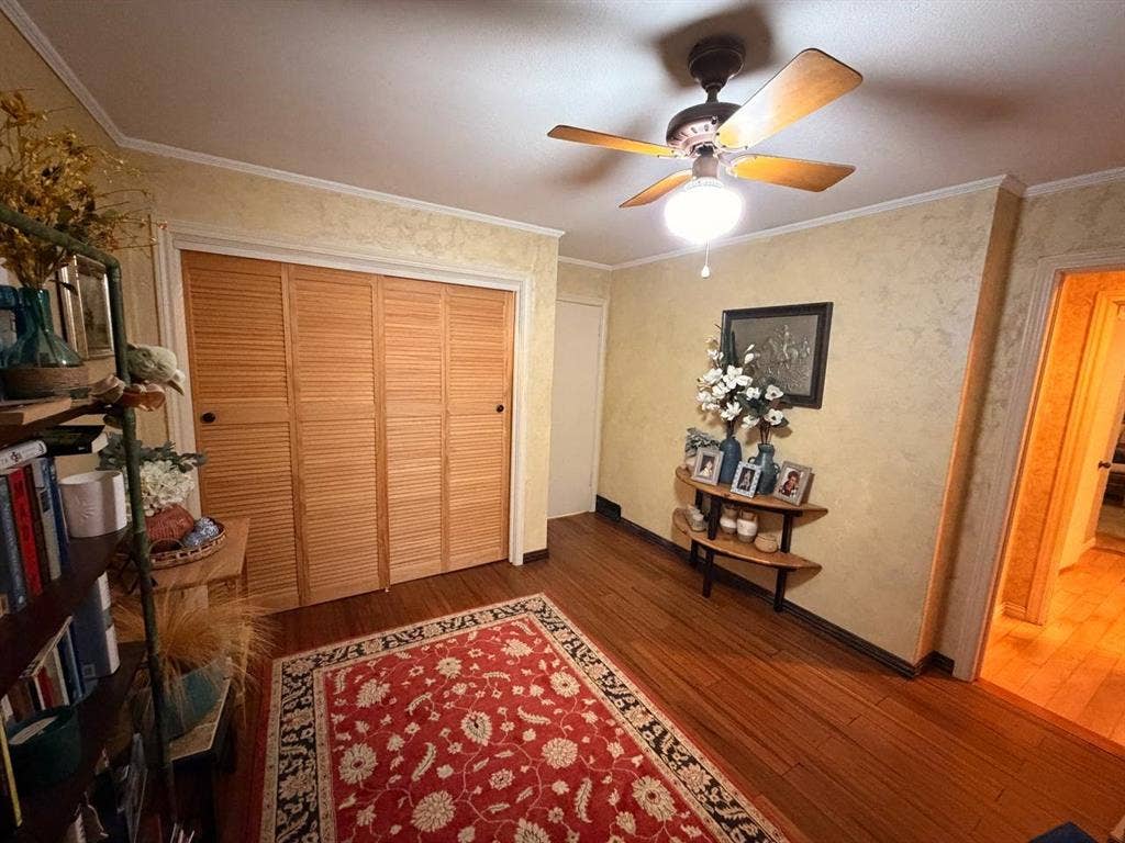 301 San Mateo Court, Irving, TX 75062