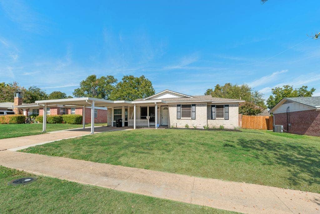 2207 Norma Drive, Mesquite, TX 75149