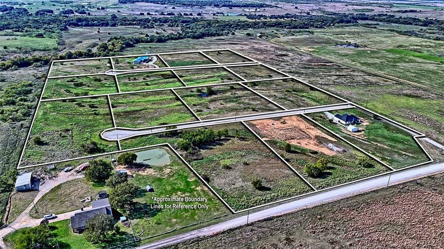 Property photo for TBD Lt 7 Cipriani Court Road, Bowie, TX
