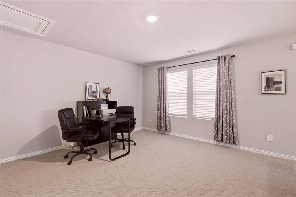 517 Ezra Lane, McKinney, TX 75069 517 Ezra Lane, McKinney, TX 75069