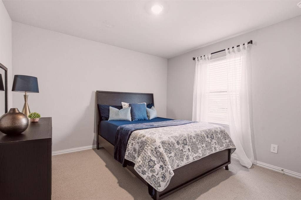 517 Ezra Lane, McKinney, TX 75069 517 Ezra Lane, McKinney, TX 75069