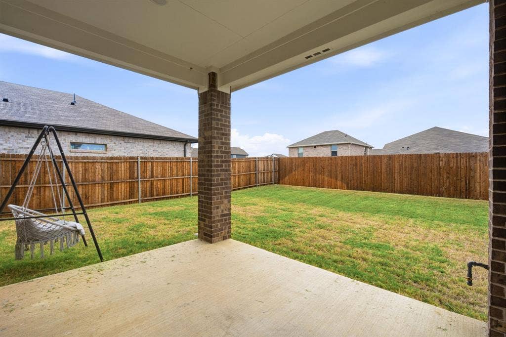 517 Ezra Lane, McKinney, TX 75069 517 Ezra Lane, McKinney, TX 75069