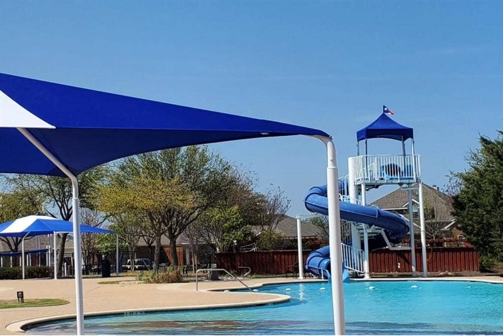 861 Crockett Drive, Lavon, TX 75166 Your family and friends will love visiting you and experiencing this super fun pool!