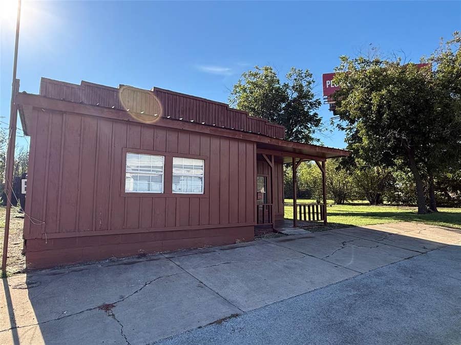 Property photo for 1604 Fisk Avenue, Brownwood, TX