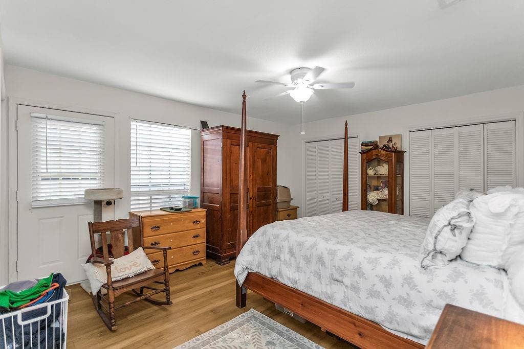 2121 Windy Drive, Garland, TX 75044 2121 Windy Drive, Garland, TX 75044