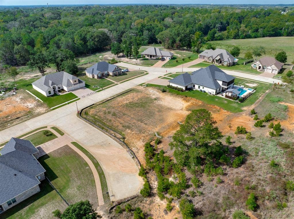 1720 Dylan Lane, Lindale, TX 75771