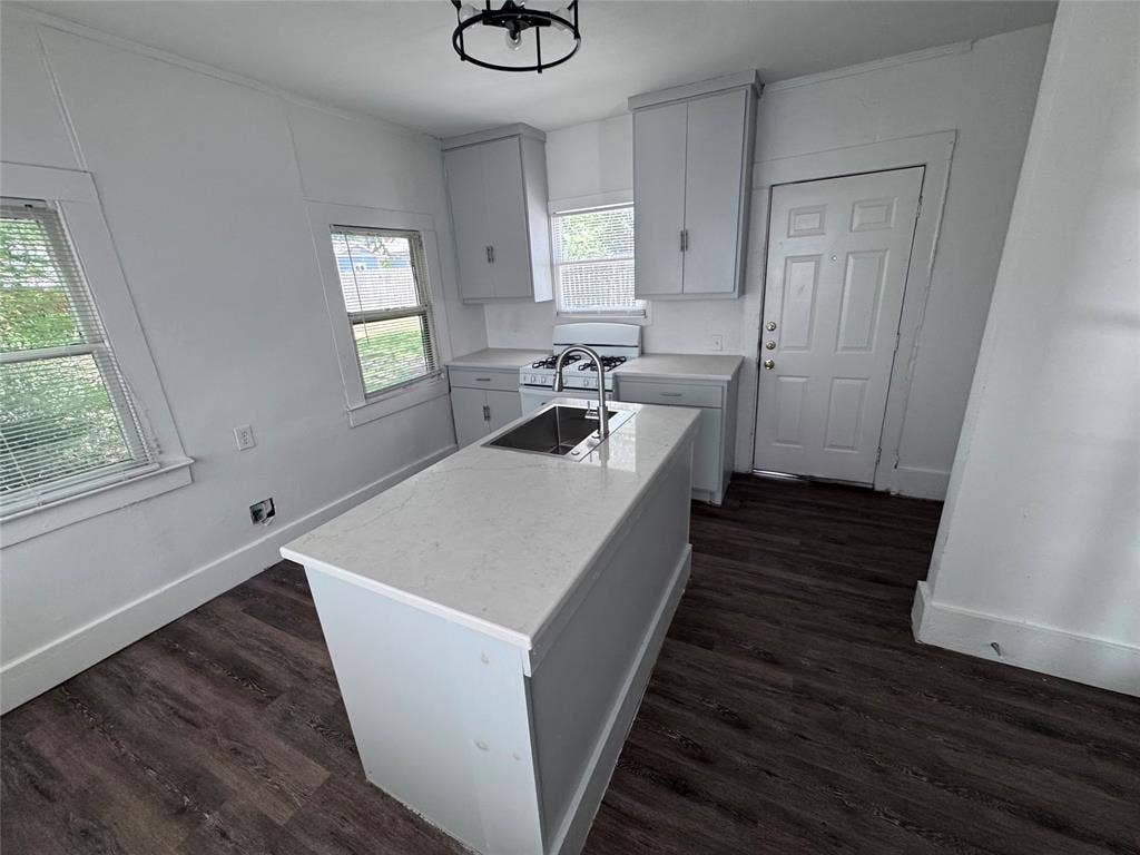 5617 Victor Street, Dallas, TX 75214