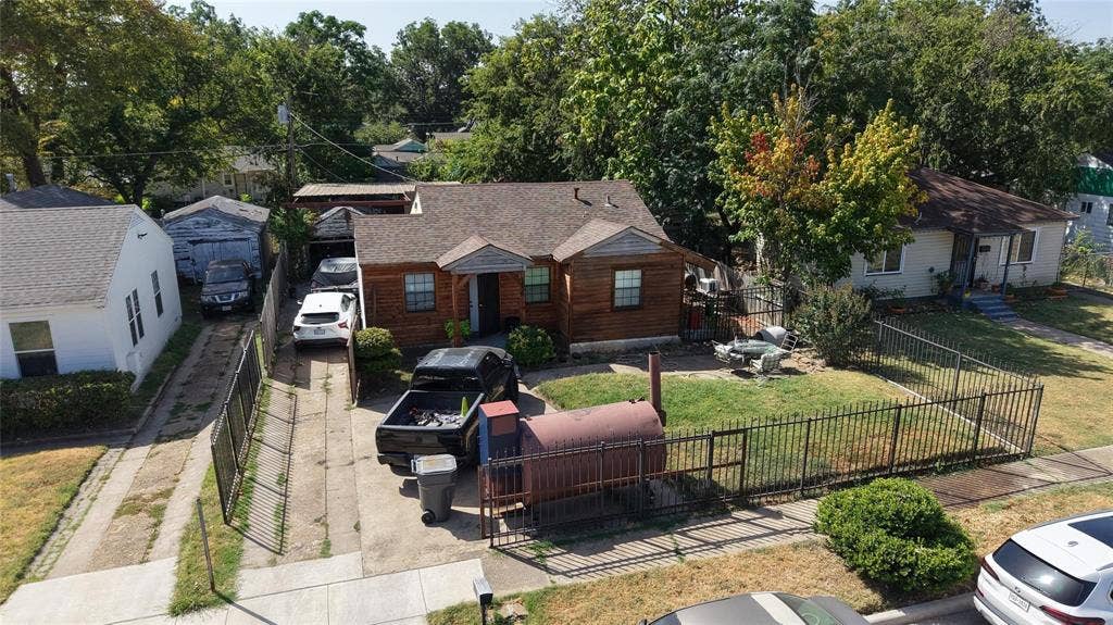 2536 Jennings Avenue, Dallas, TX 75216 2536 Jennings Avenue, Dallas, TX 75216