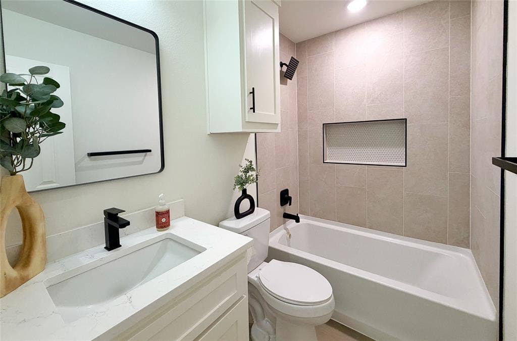 1802 Division Street, #B, Commerce, TX 75428 1802 Division Street, #B, Commerce, TX 75428