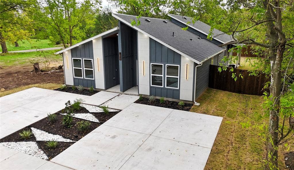 1802 Division Street, #B, Commerce, TX 75428 1802 Division Street, #B, Commerce, TX 75428