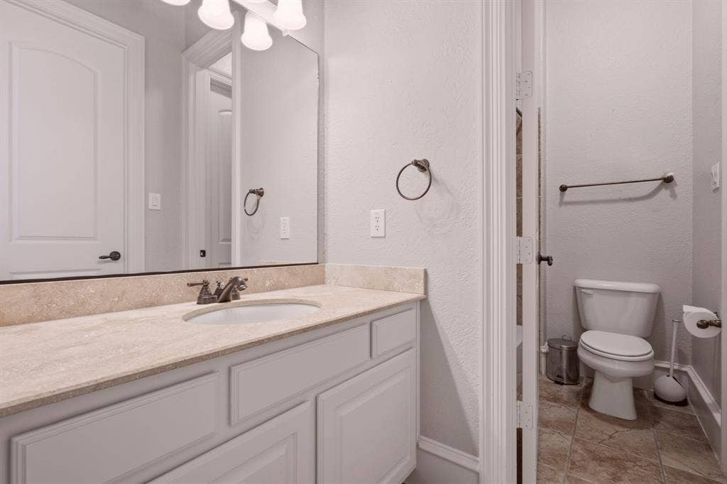 2270 Broad Brook Lane, Allen, TX 75013 2270 Broad Brook Lane, Allen, TX 75013