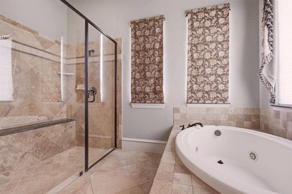 2270 Broad Brook Lane, Allen, TX 75013 Primary Bath