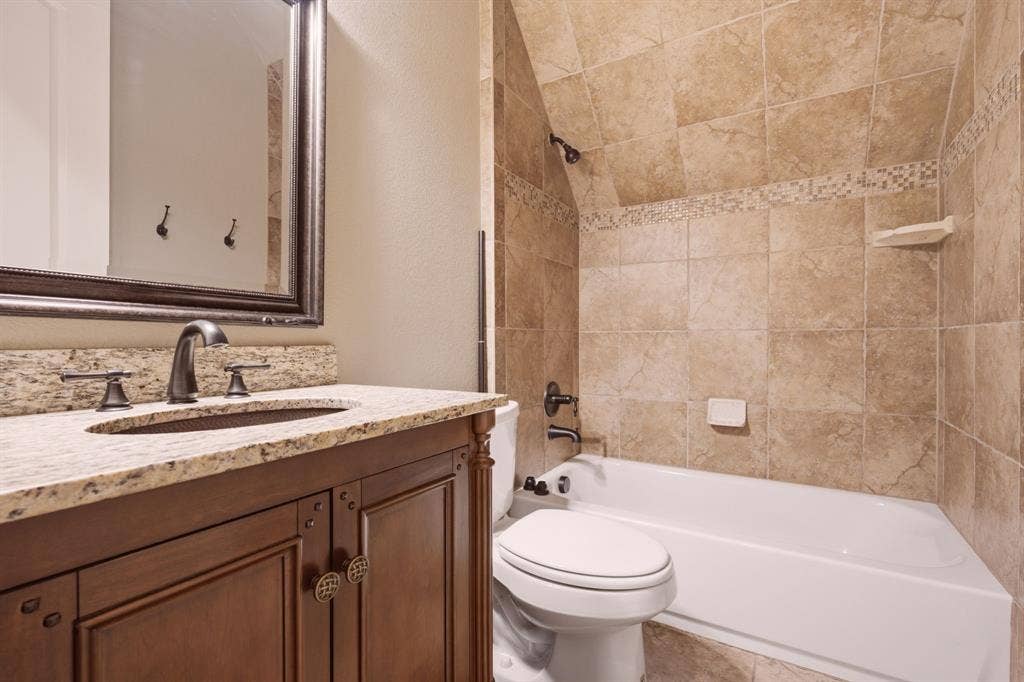 2270 Broad Brook Lane, Allen, TX 75013 2270 Broad Brook Lane, Allen, TX 75013
