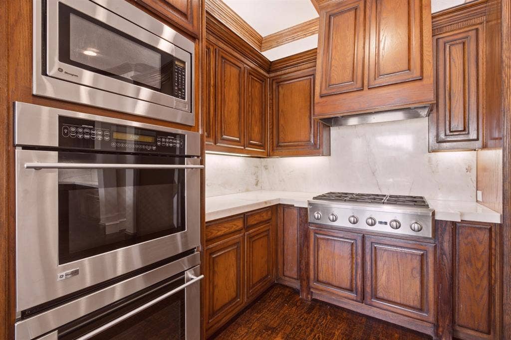 2270 Broad Brook Lane, Allen, TX 75013 2270 Broad Brook Lane, Allen, TX 75013