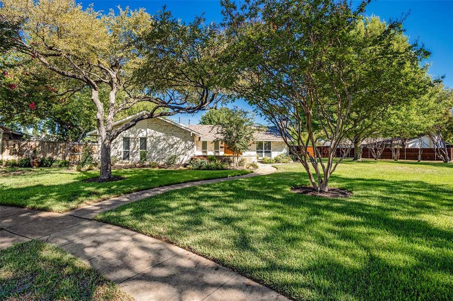 Property photo for 12555 Lochmeadows Drive, Dallas, TX