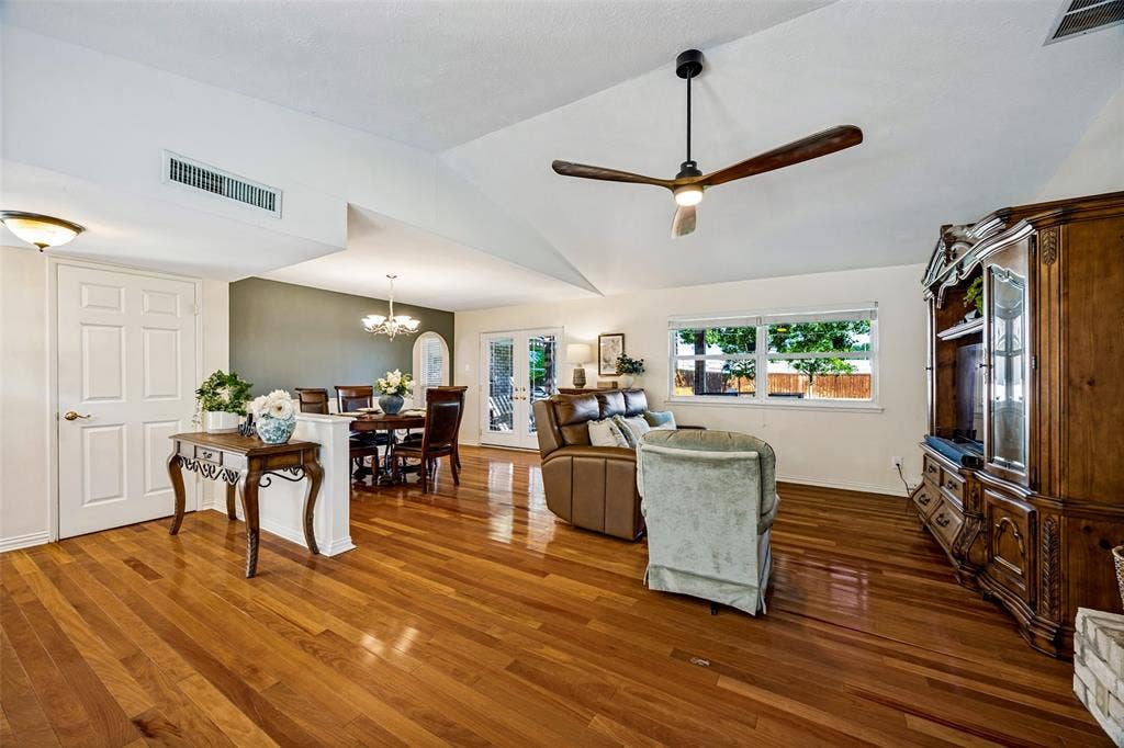 12555 Lochmeadows Drive, Dallas, TX 75244 12555 Lochmeadows Drive, Dallas, TX 75244