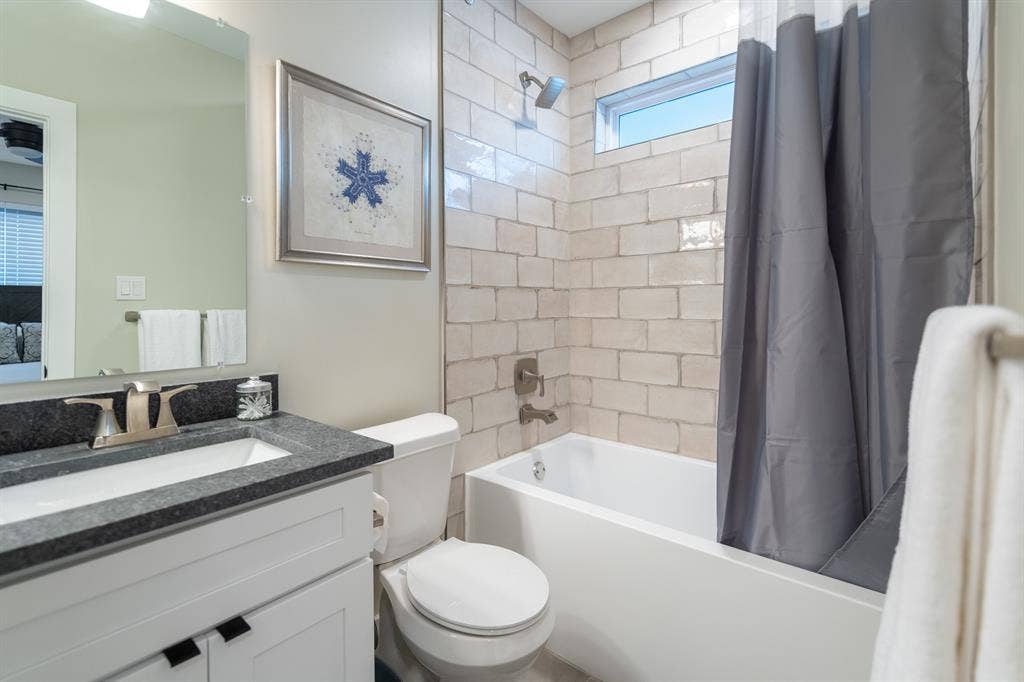 4514 Victor Street, Dallas, TX 75246 4514 Victor Street, Dallas, TX 75246