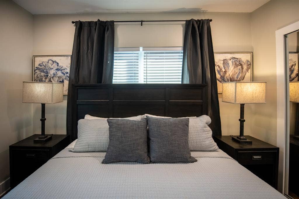 4514 Victor Street, Dallas, TX 75246 4514 Victor Street, Dallas, TX 75246