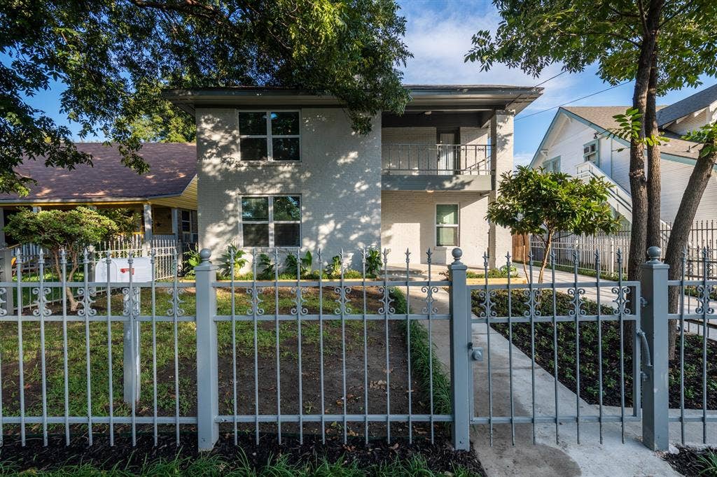 4514 Victor Street, Dallas, TX 75246 4514 Victor Street, Dallas, TX 75246