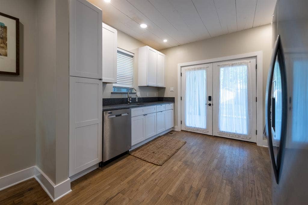 4514 Victor Street, Dallas, TX 75246 4514 Victor Street, Dallas, TX 75246