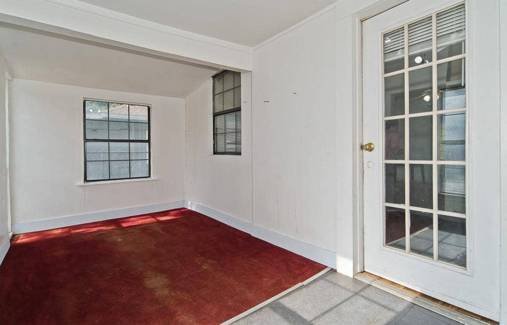 5518 Worth Street, Dallas, TX 75214 Den off Kitchen