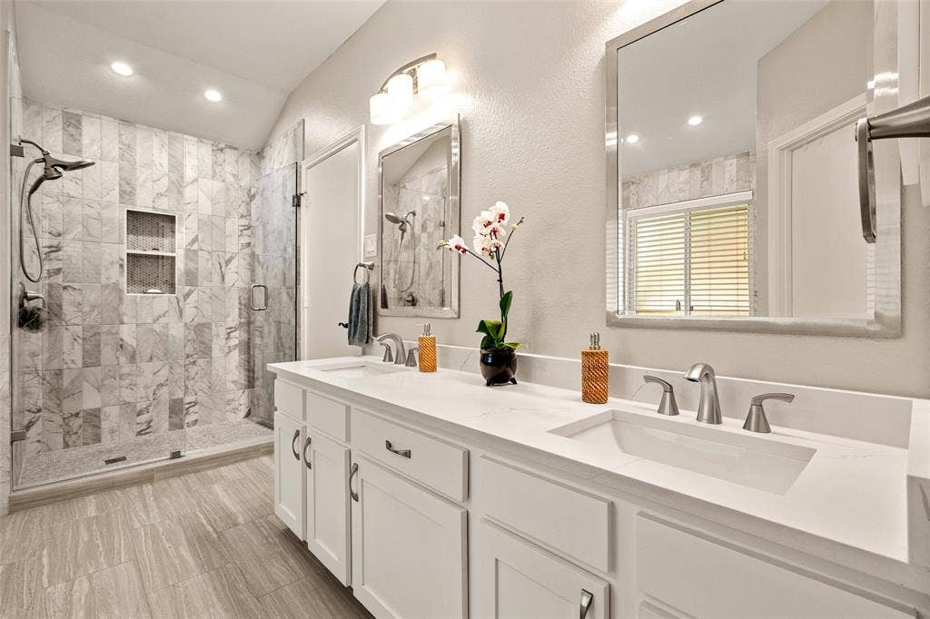 320 Brooks Lane, Coppell, TX 75019 320 Brooks Lane, Coppell, TX 75019